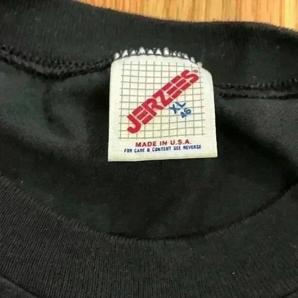 Vintage 1990 MC hammer can’t touch this t shirt bust it productions XL - Picture 3 of 8